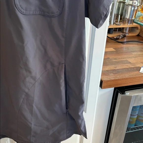 Carhartt womens Charcoal large Carhartt  force scrub top - Picture 4 of 6